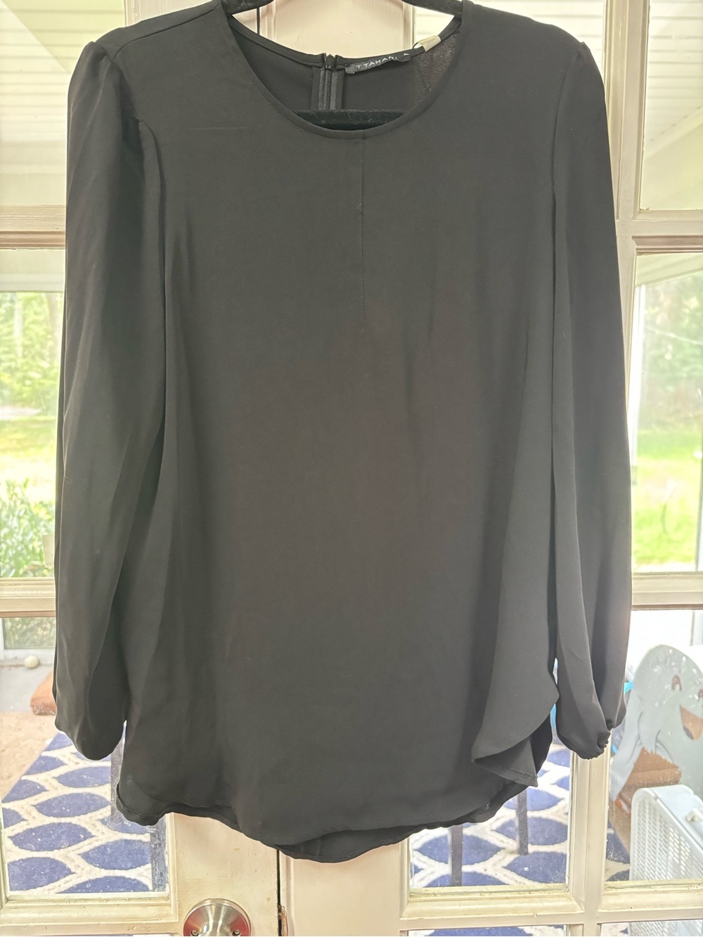 T Tahari Black Long Sleeve Round Neck Blouse